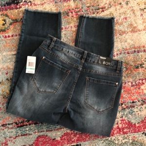 Kensie Straight Crop Jeans Distressed Raw Hem 8 29